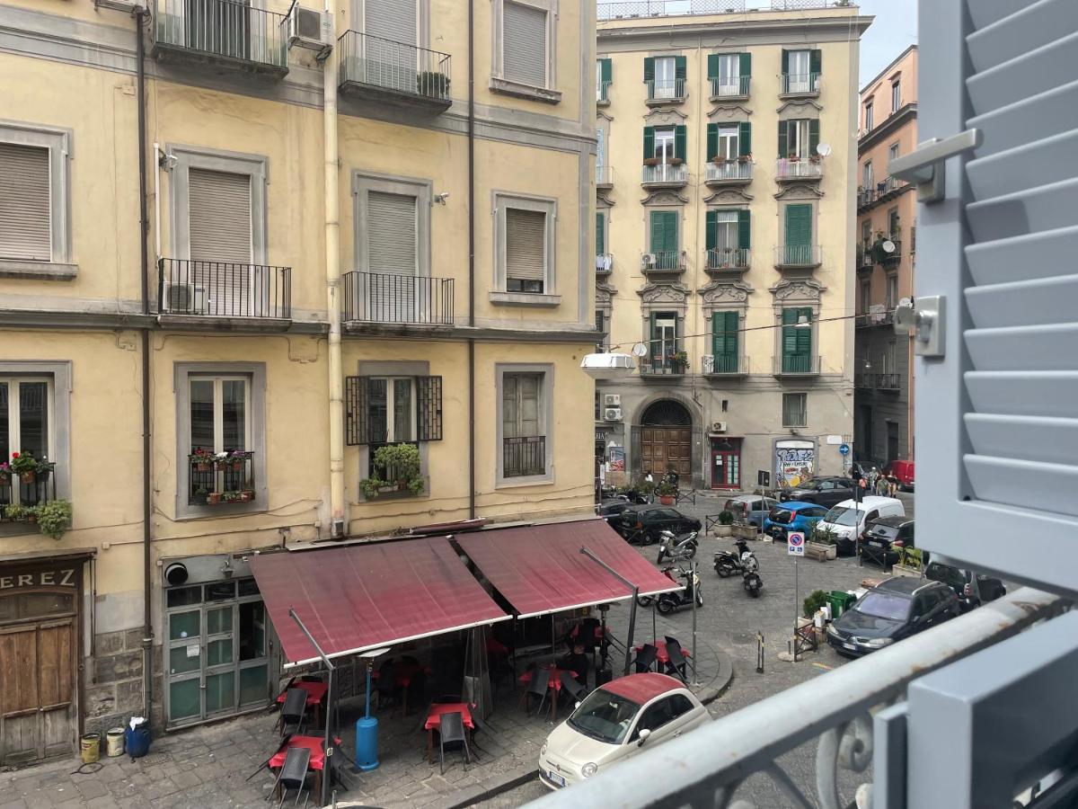 La Finestra Sul Corso Lägenhet Neapel Exteriör bild